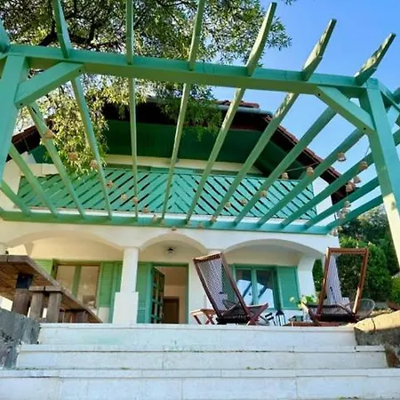 Villa Balaton Panorama Mansion *