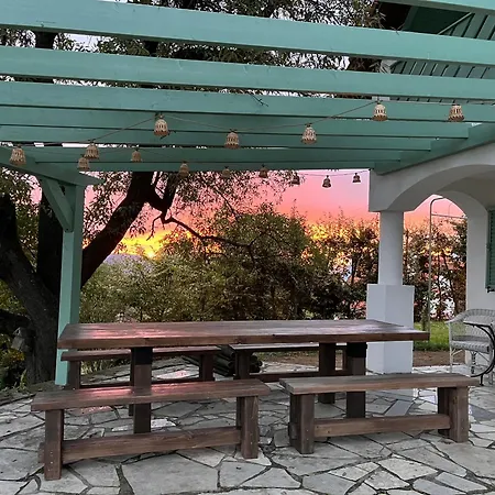 Panorama House Fueloep-hegy